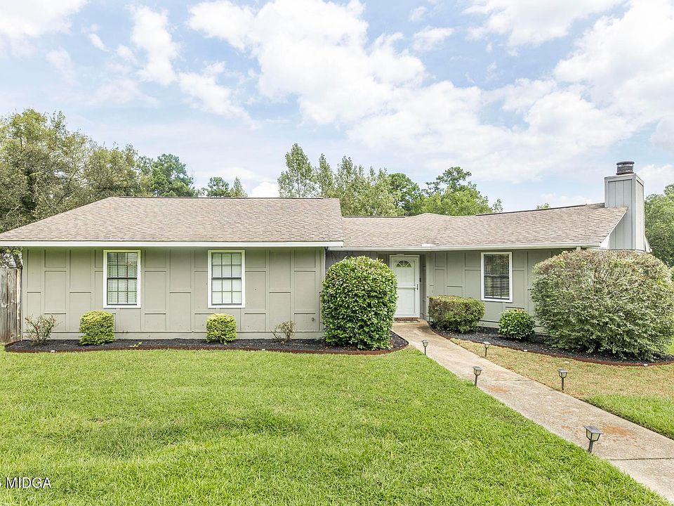 1st image of 303 Wake Forest Dr