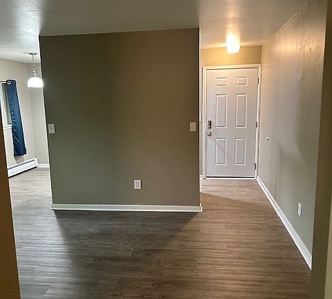 3rd image of 503 Garfield Ave #11280454
