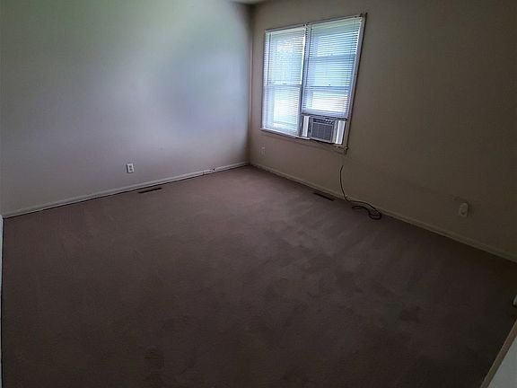 3rd image of 308 S Washington St