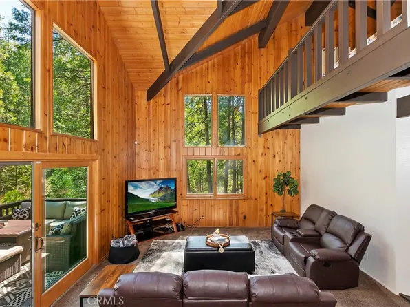 24734 Valle Dr, Crestline, CA 92325