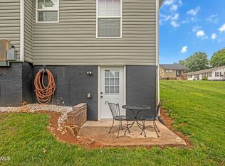 225 W Watt St, Alcoa, TN 37701