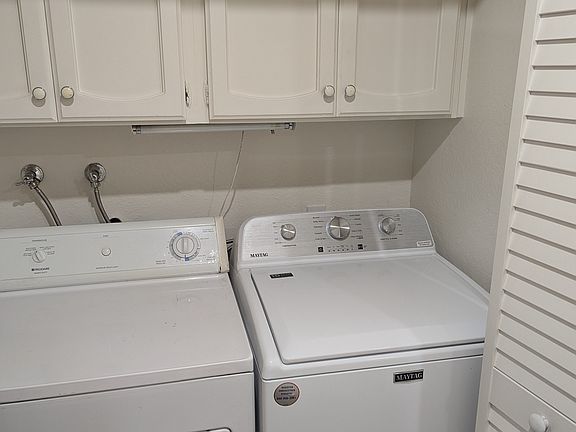 3rd image of 575 Tyndall St APT 7
