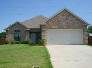 1121 Timberlake Ln, Lewisville, TX 75067