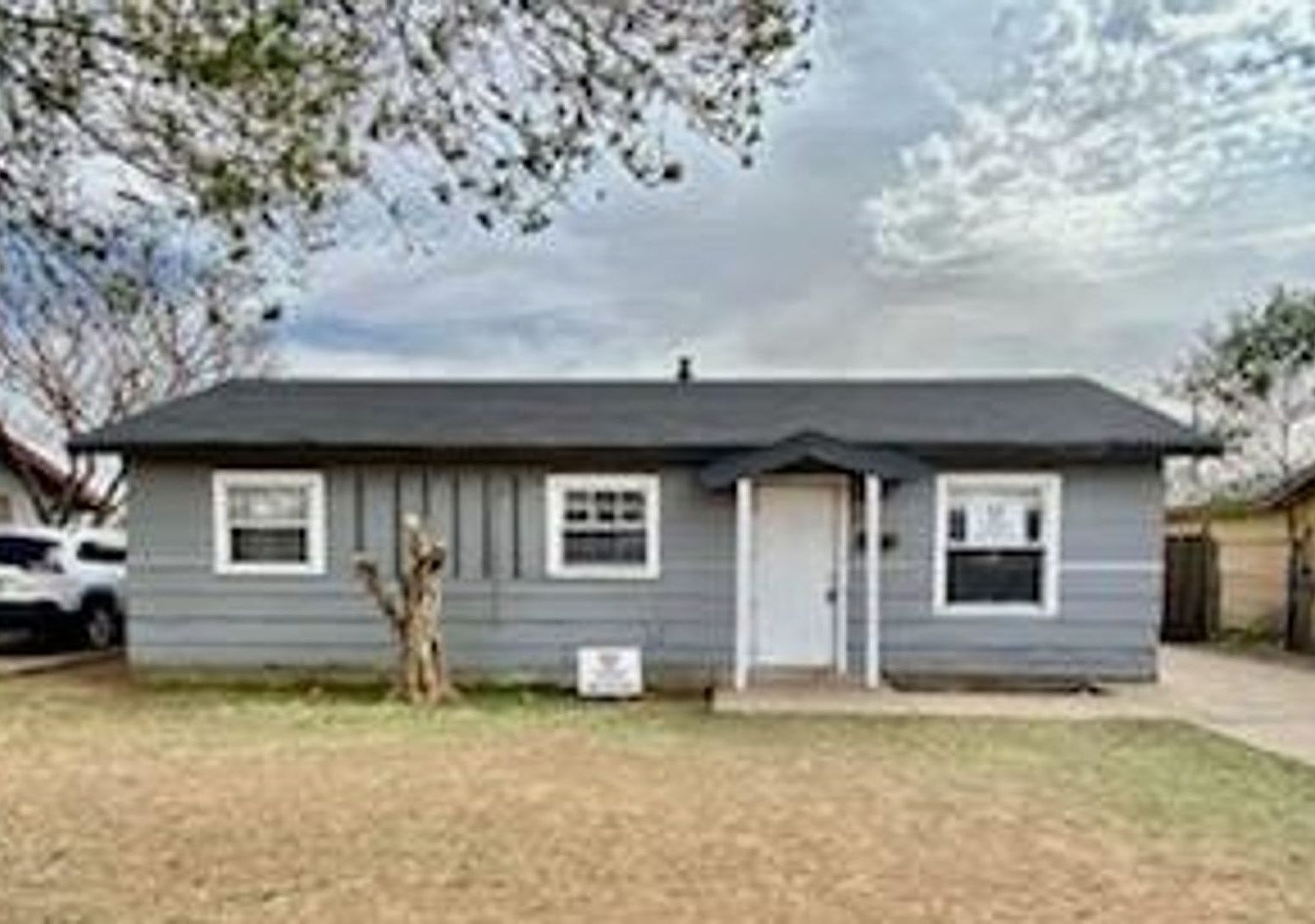 2410 E 7th St, Lubbock, TX 79403 | Zillow