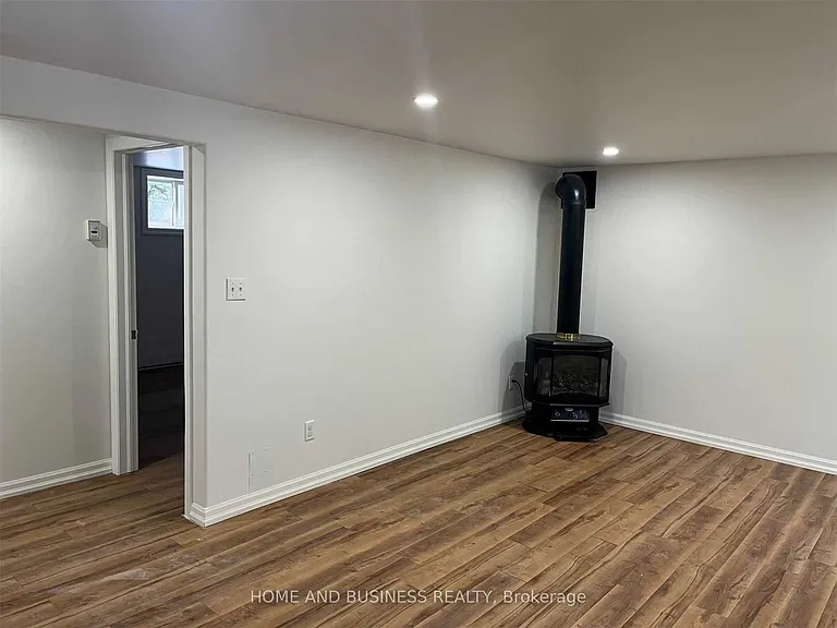 38 River Dr #1 — Photo 5
