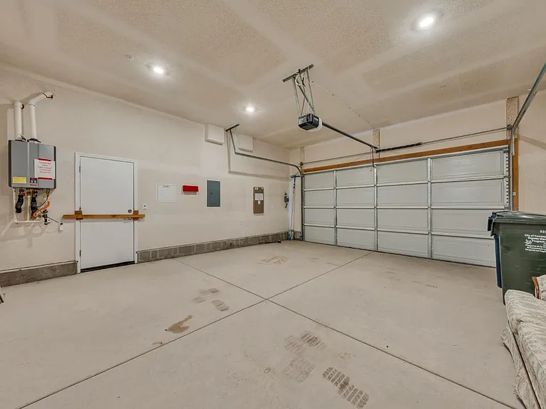 4236 Bellwether Way — Photo 34