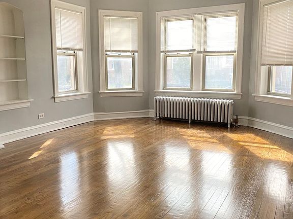 4th image of 9017 S Bishop St #9019-1
