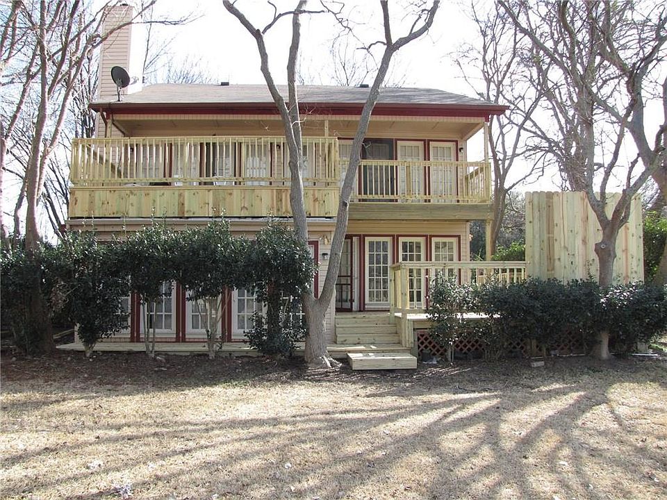 1st image of 407 Scenic Dr