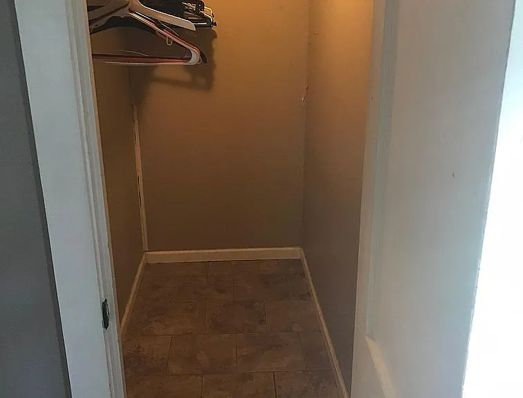303 Foster St — Photo 6