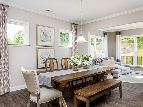 Kitchen Dining Area