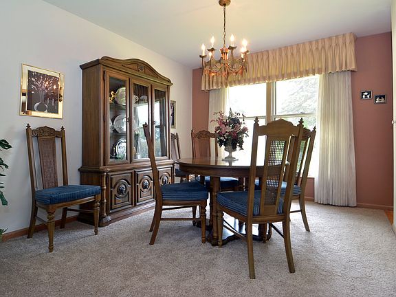 4th image of 1501 E Lake Louise Dr
