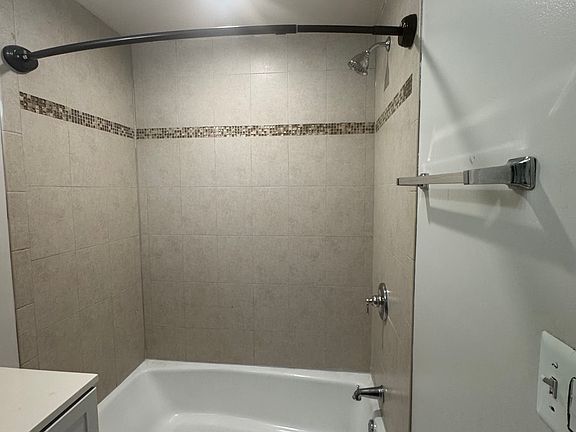 4th image of 2642 W Superior St Floor 1