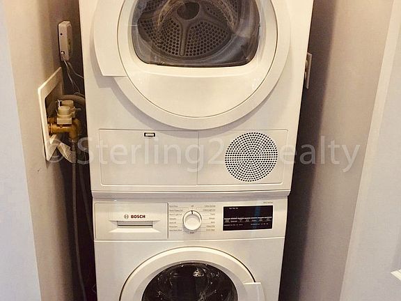 4th image of 3181 37th St APT 2A