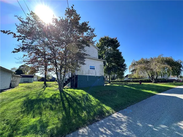 243 Third Ave, Crucible, PA 15325