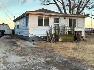 2166 Edgewater St, Monroe, MI 48162