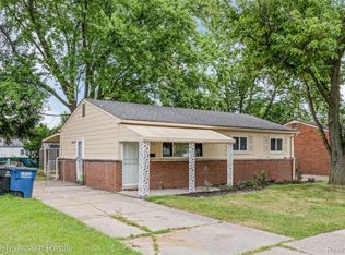 32116 Palmer Rd, Westland, MI 48186