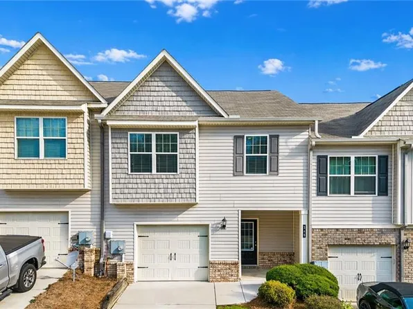 348 Turtle Creek Dr, Winder, GA 30680