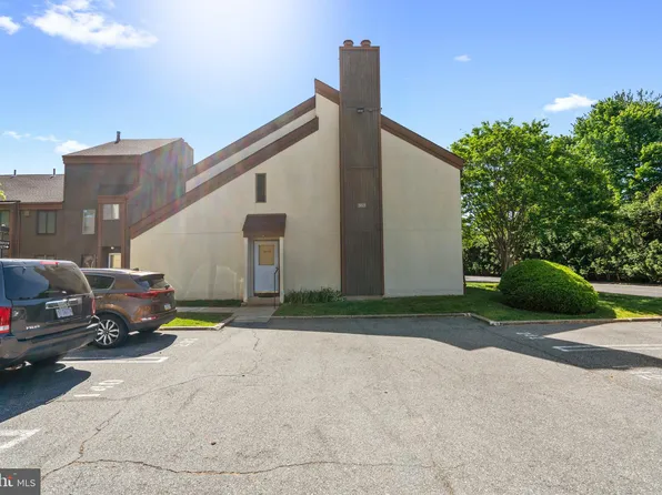 5025-A S Convent Ln #142, Philadelphia, PA 19114