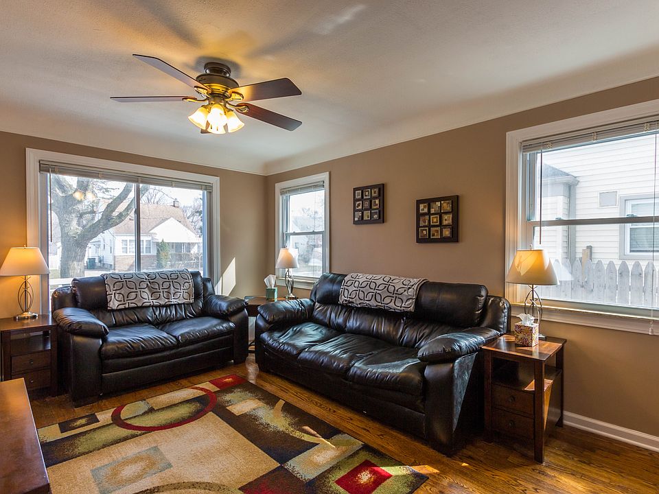 2nd image of 304 S Edison Ave
