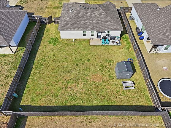 5th image of 14205 N 73rd East Ave