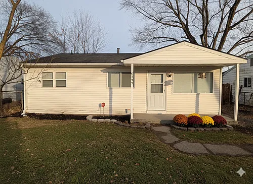 799 Gates Ave Photo 1