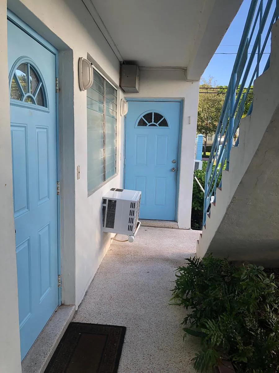 Apartment entrance - 7805 Crespi Blvd #1