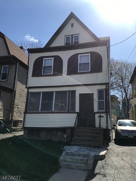 2nd image of 136 Maple Ave