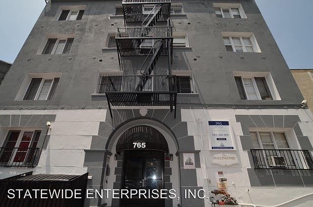 2nd image of 765 Irolo St APT 203
