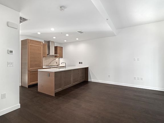 2nd image of 5681 Birney Ave #M106