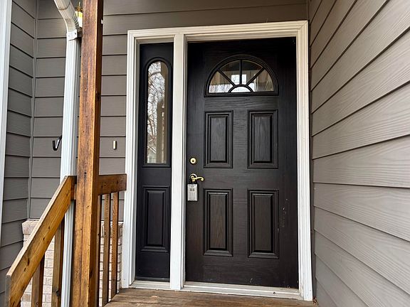 3rd image of 1217 Hilgers Dr