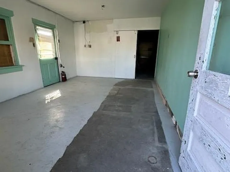 103 Schoolhouse Rd — Photo 14