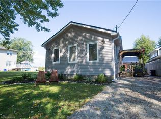 12 Beach Rd, Haldimand County, ON N0A1K0