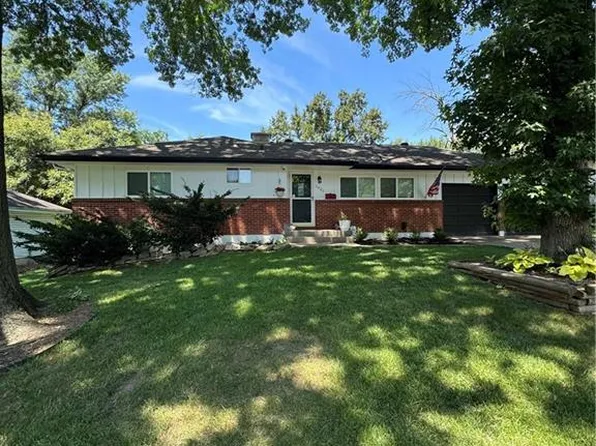 6426 Harvard Ave, Raytown, MO 64133