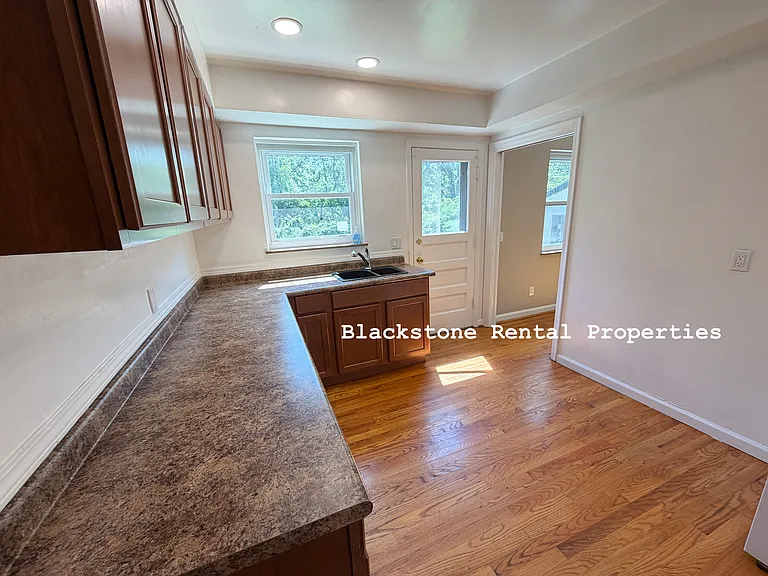 8702 Monsanto Dr — Photo 4