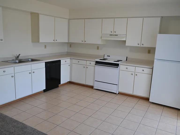 14991 Liston Ave — Photo 5