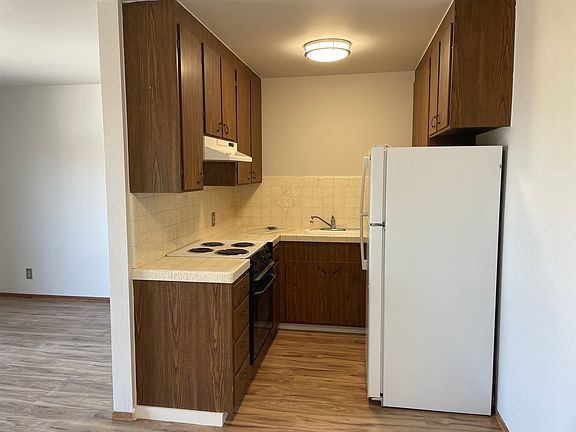 4th image of 130 Acadia St APT 8