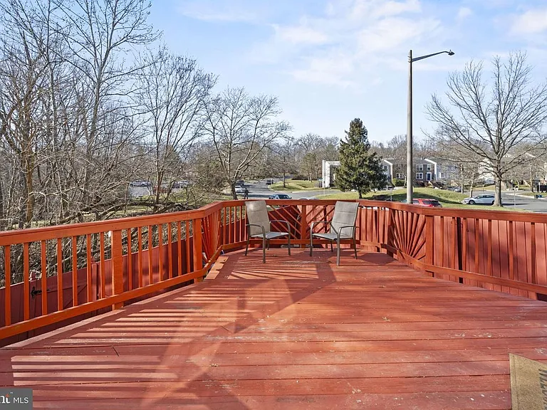 13689 Water Springs Ct — Photo 35