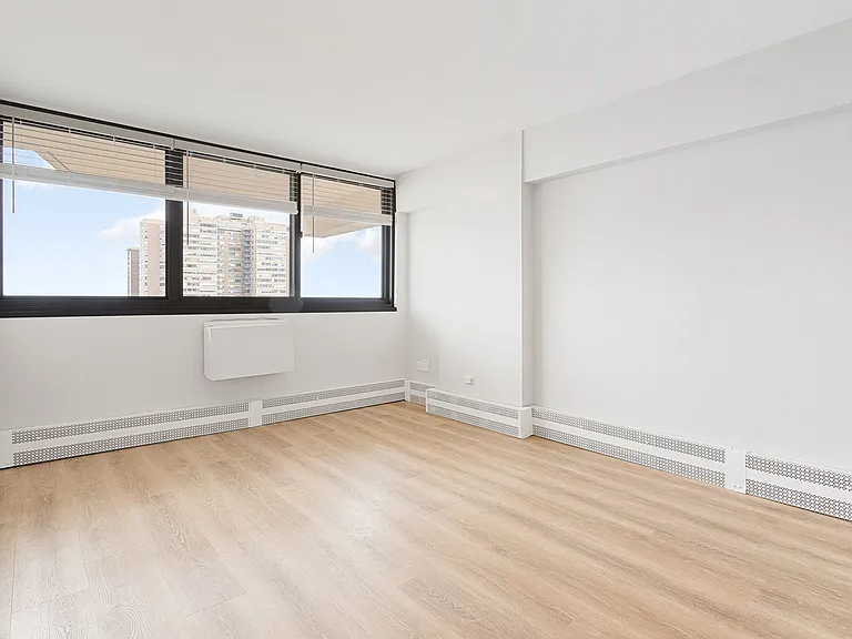 The Duplex Tower — Photo 129