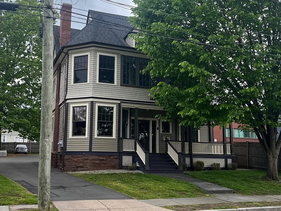217 Beacon St