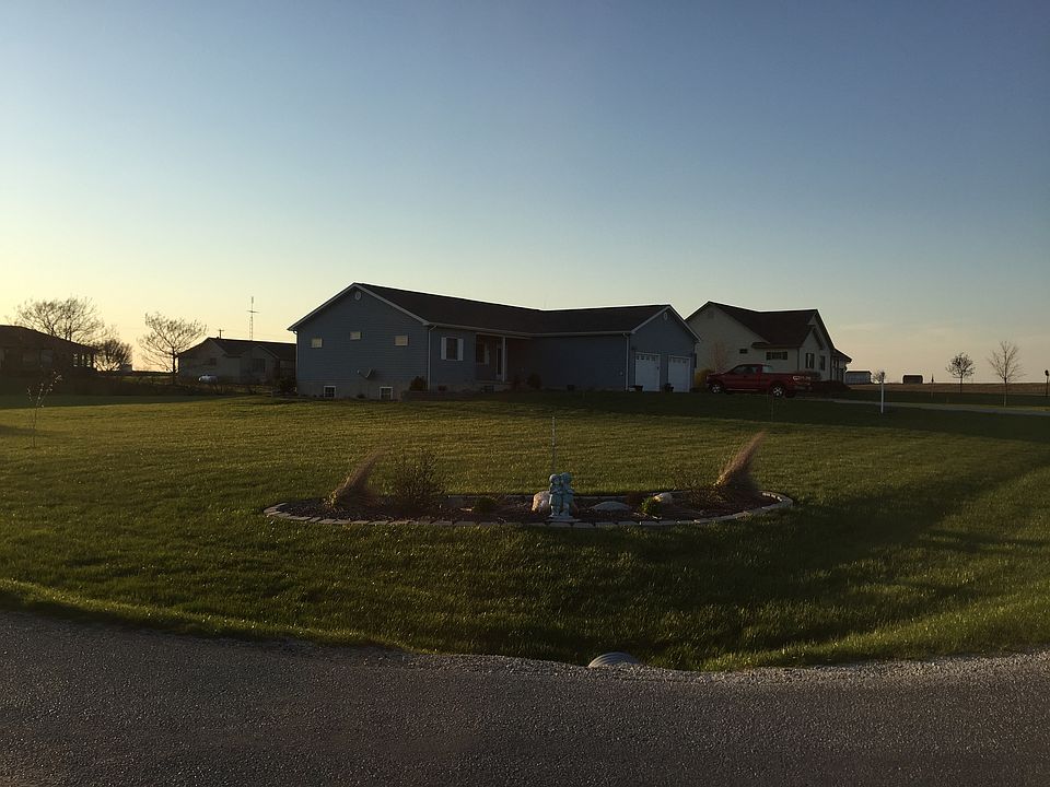 1st image of 7 Green Acres St