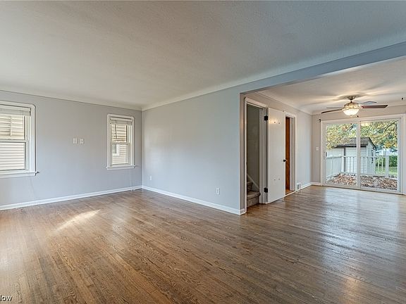 5th image of 4266 W 226th St