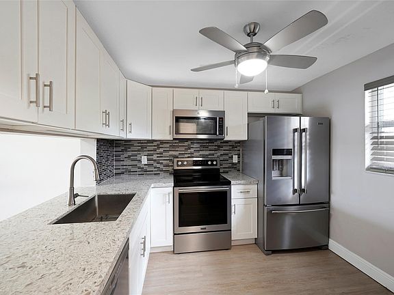 5th image of 7175 Orange Drive #215H
