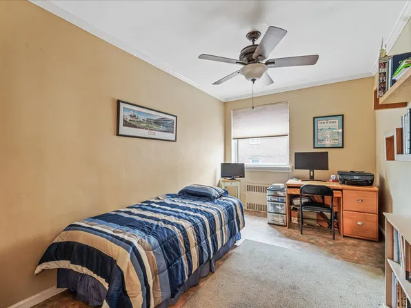 162-41 Powells Cove Boulevard image 18 of 29