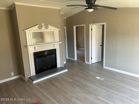 2nd image of 276 Rancho Rd