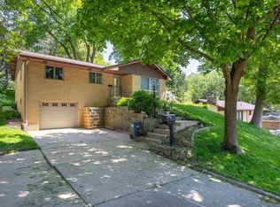 2153 Orchard Dr, Dubuque, IA 52001