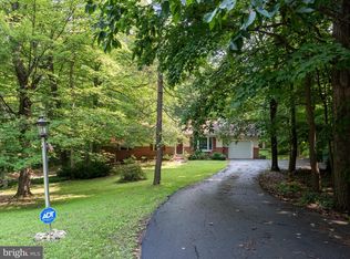 108 Sweetwater Dr, Honey Brook, PA 19344
