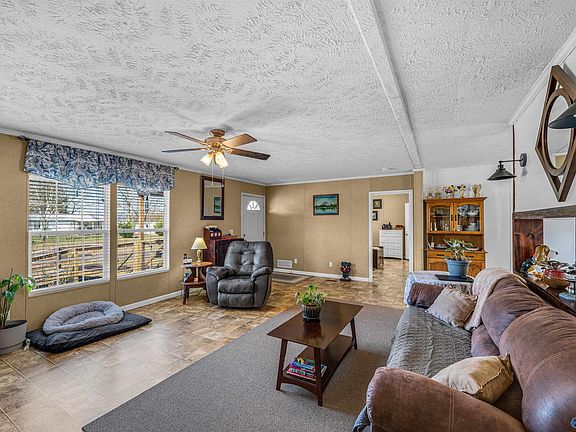 4th image of 160 156 County Rd #9061