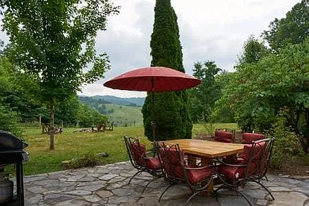 Outdoor dining with fabulous view