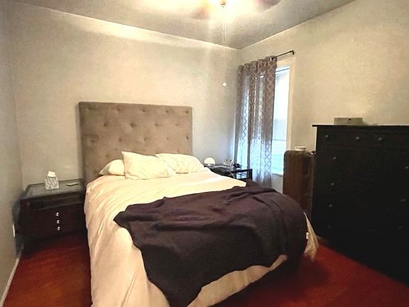 5th image of 2302 W Sunnyside Ave #1W