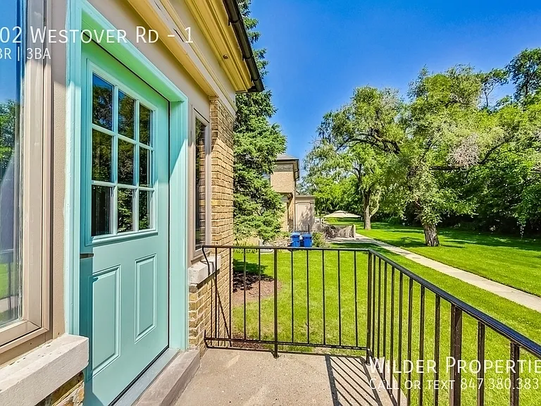 102 Westover Rd #1 — Photo 26